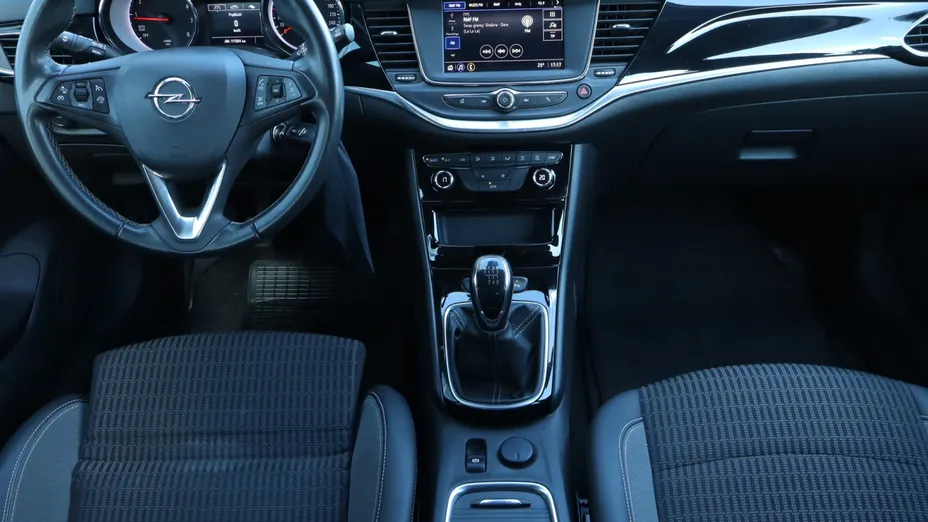 Opel Astra -