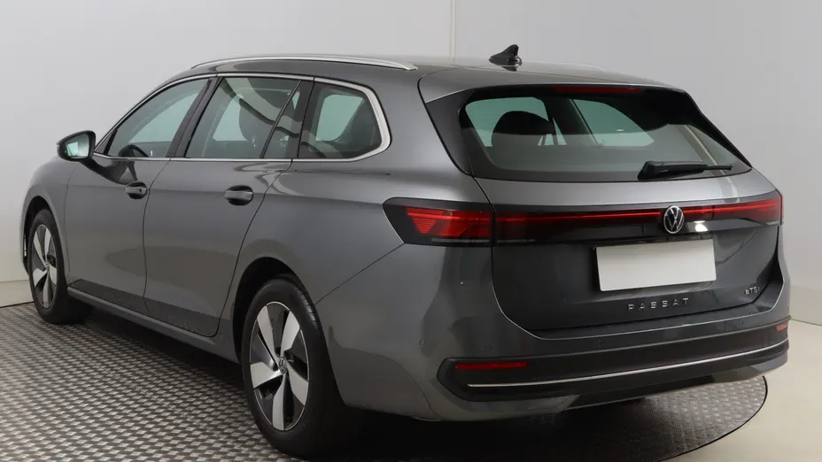 VW Passat -