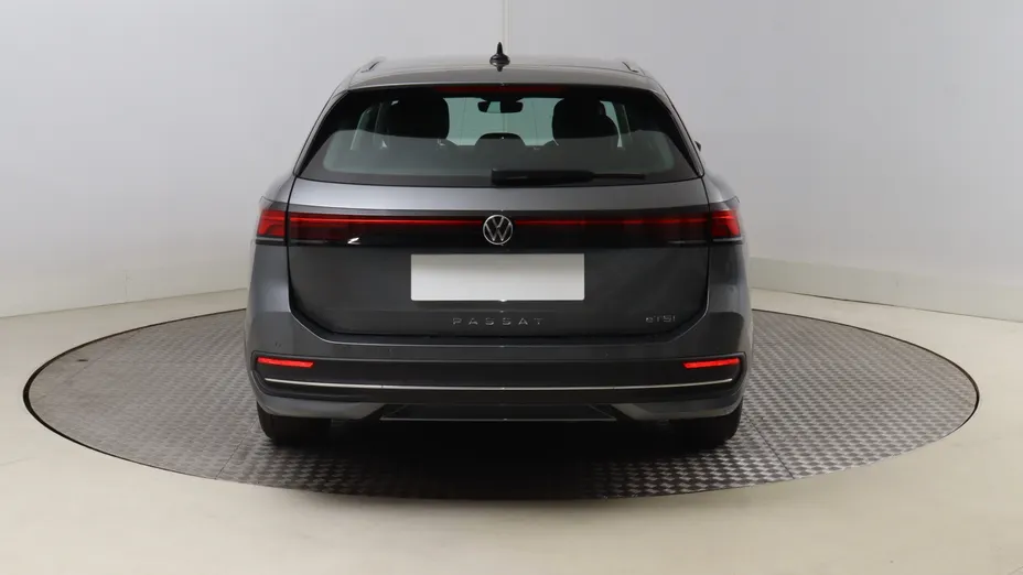 VW Passat -