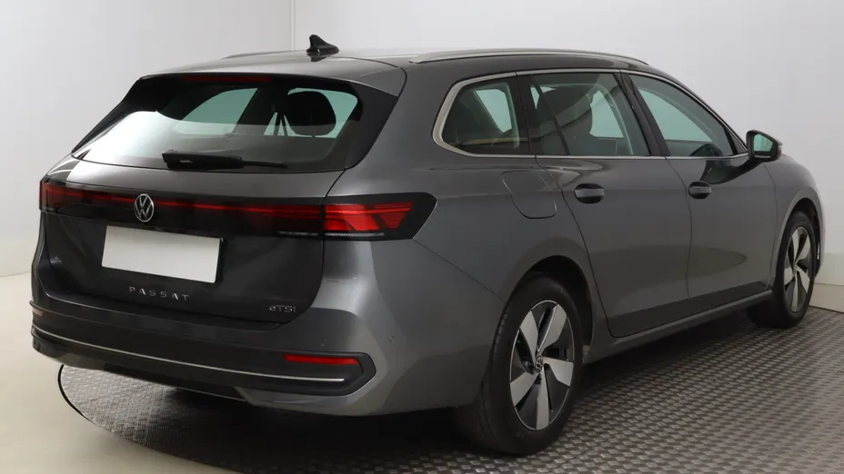 VW Passat -