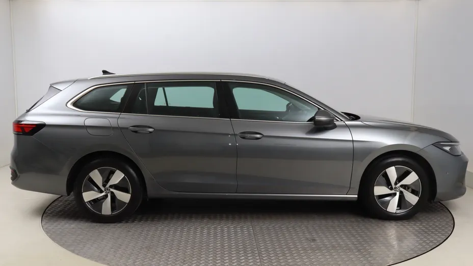 VW Passat -