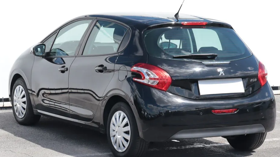 Peugeot 208 -