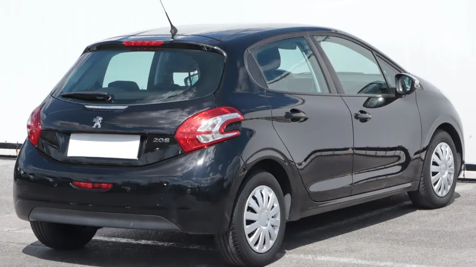 Peugeot 208 -