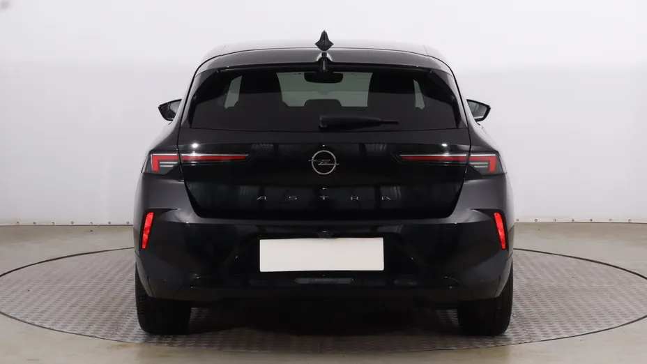 Opel Astra -