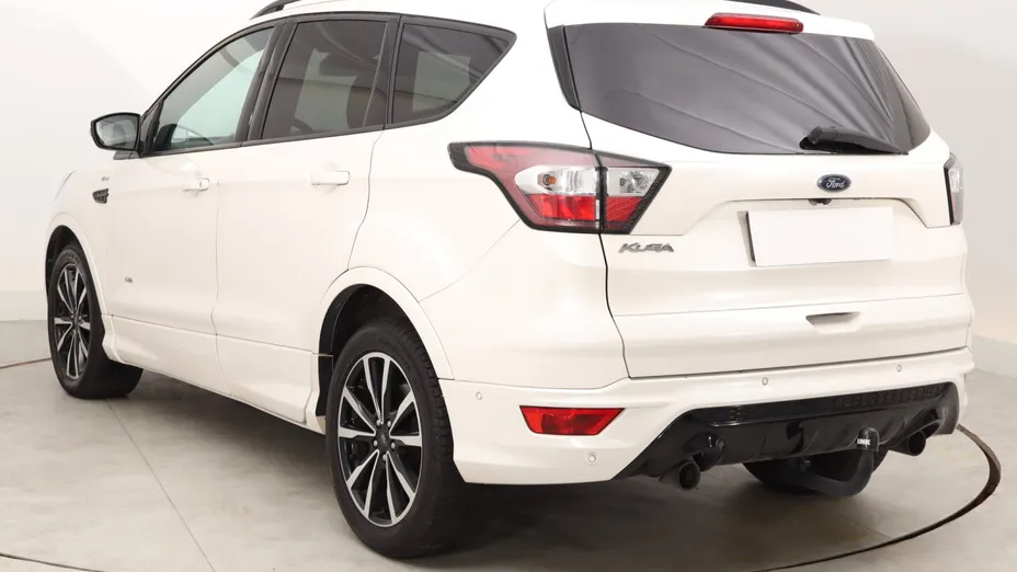 Ford Kuga -