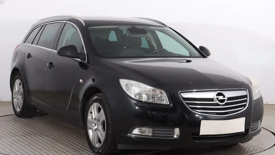 Opel Insignia -
