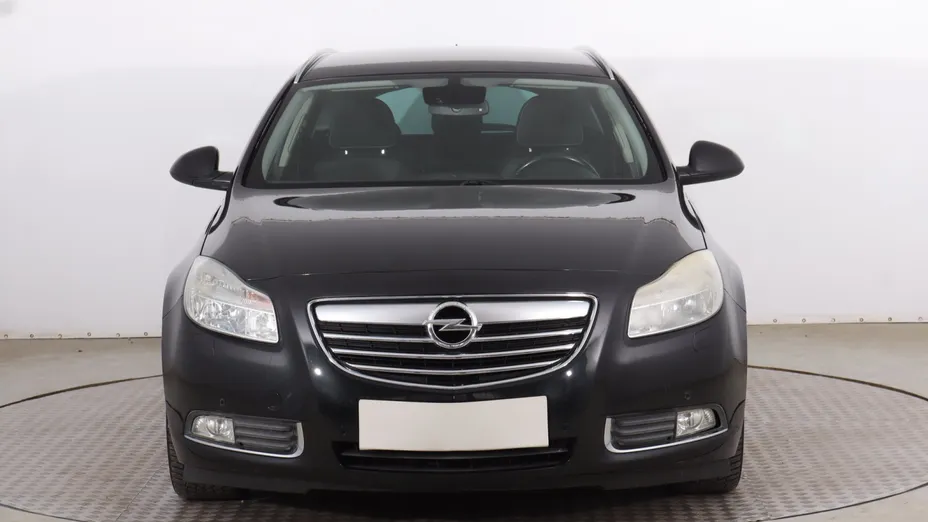 Opel Insignia -