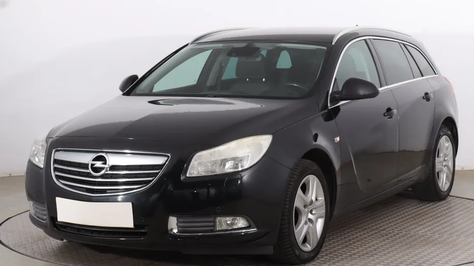 Opel Insignia -