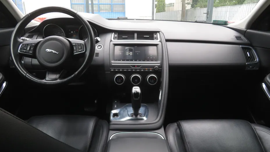 Jaguar E-Pace -