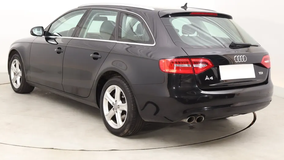 Audi A4 -