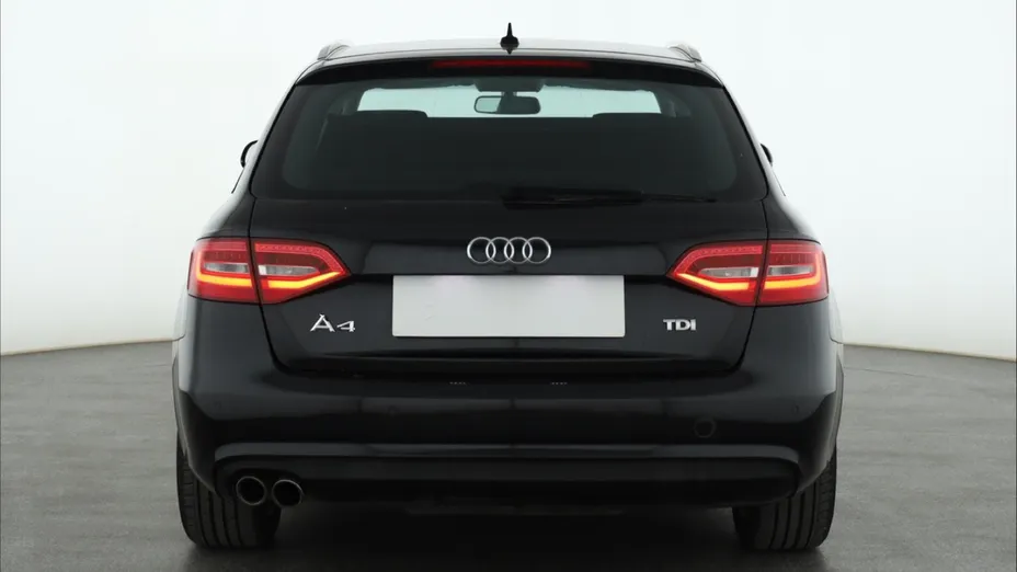 Audi A4 -