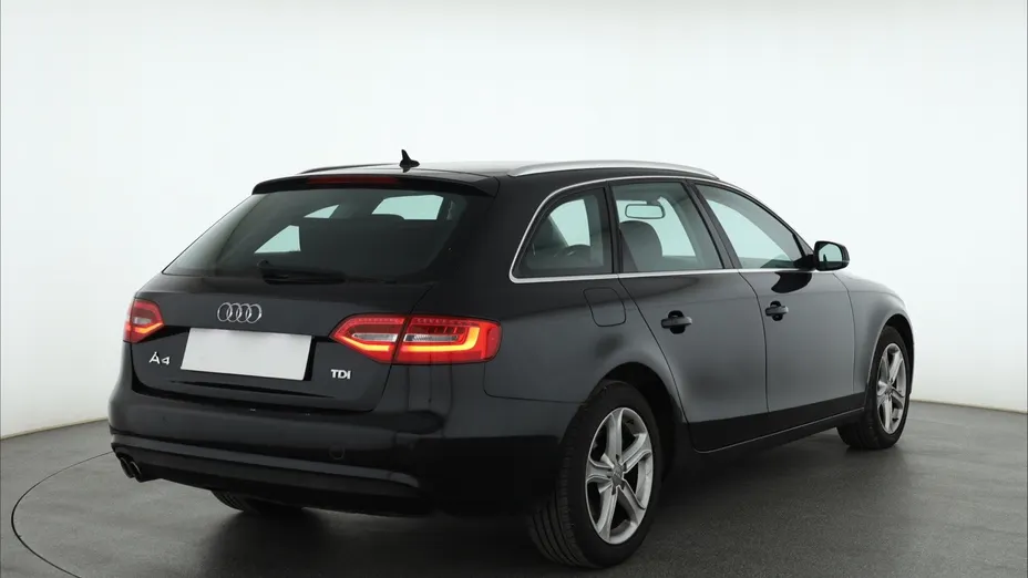 Audi A4 -