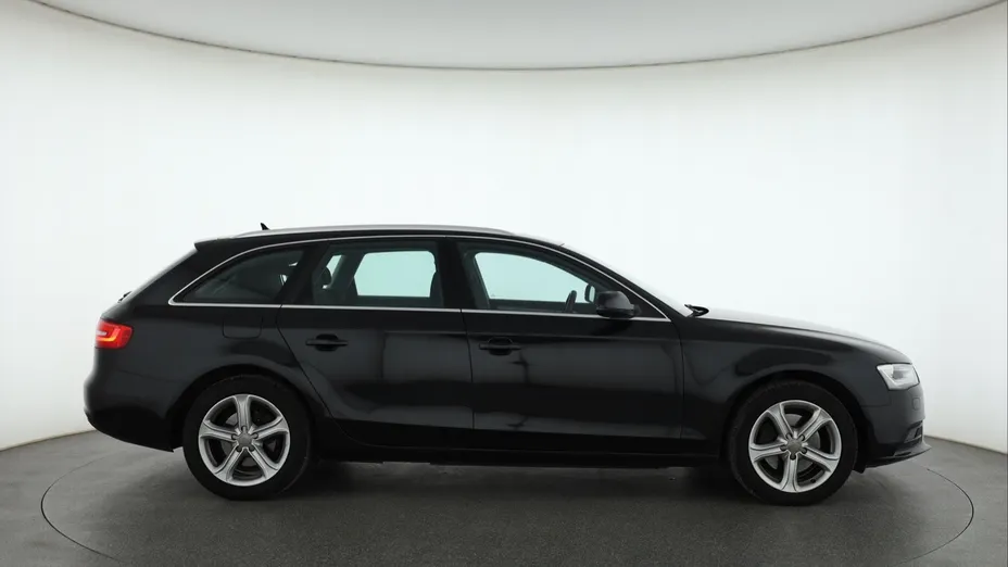 Audi A4 -