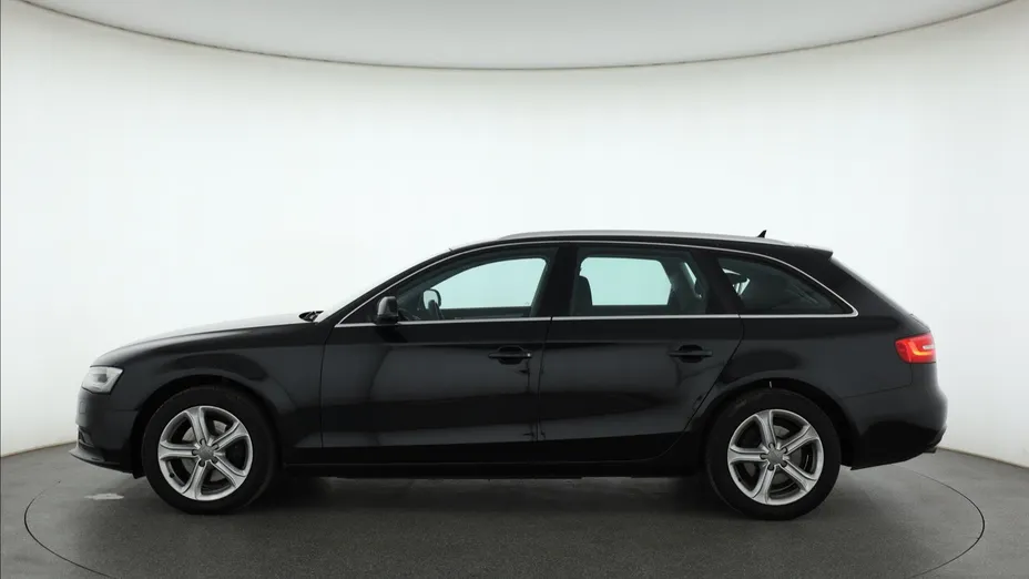Audi A4 -