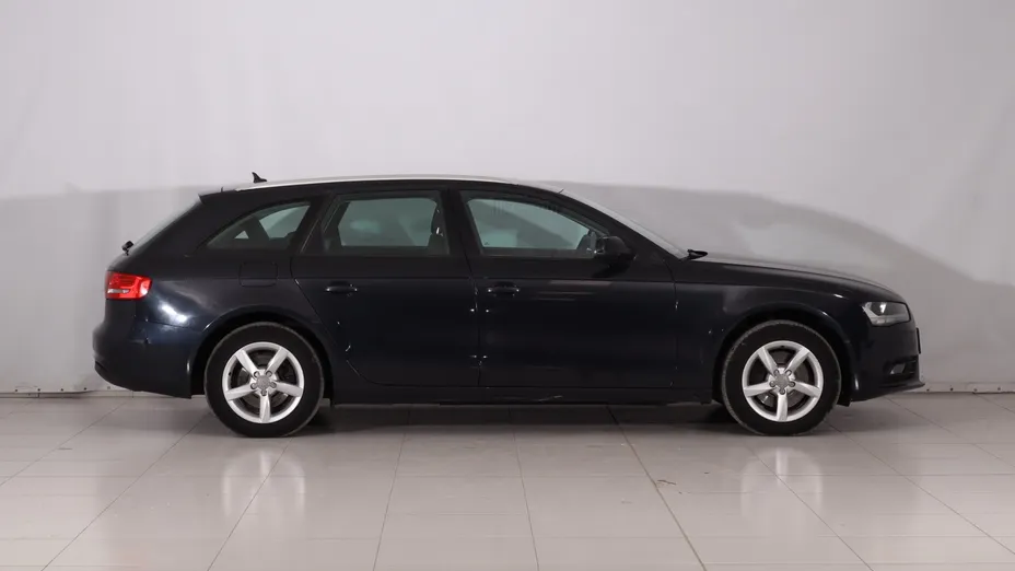 Audi A4 -
