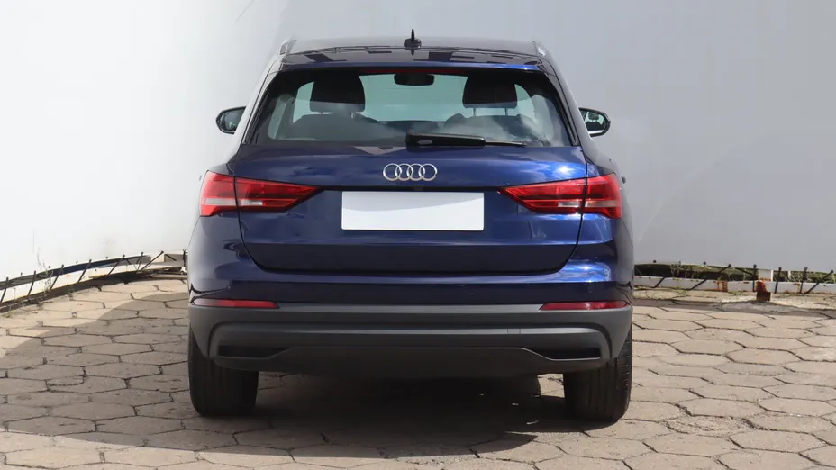 Audi Q3 -