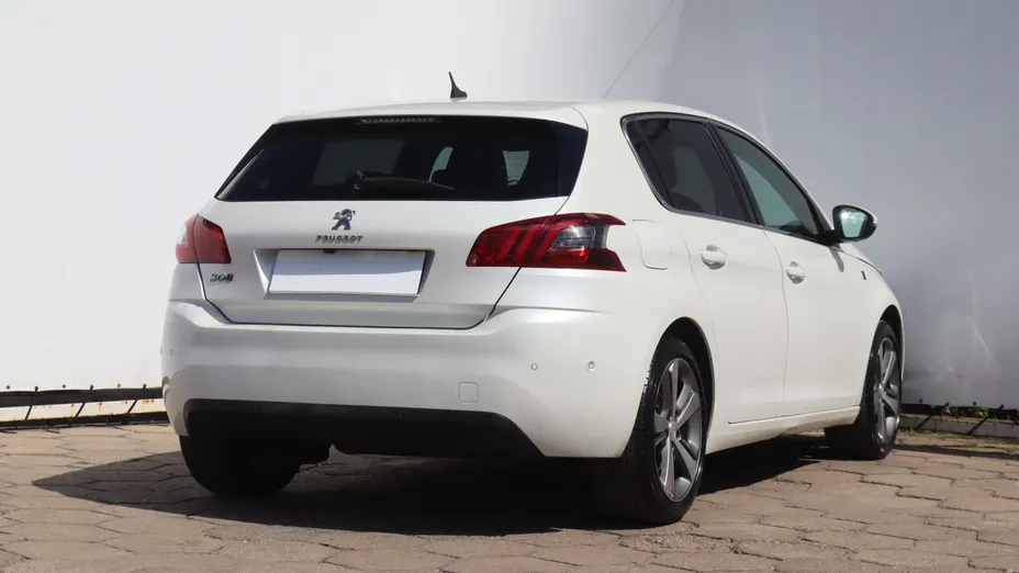 Peugeot 308 -