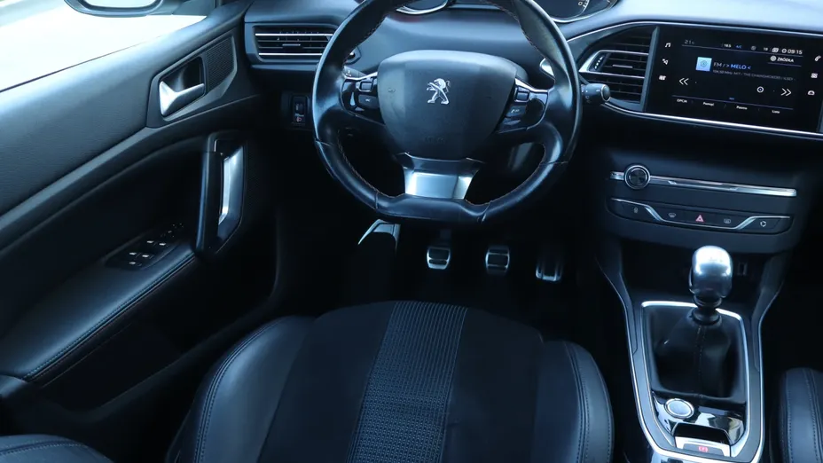 Peugeot 308 -