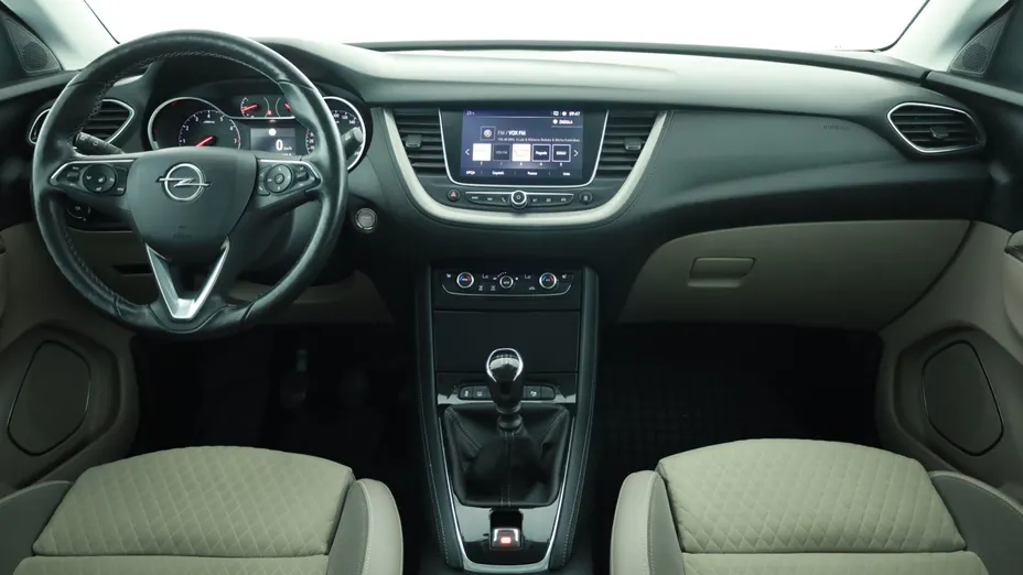 Opel Grandland -