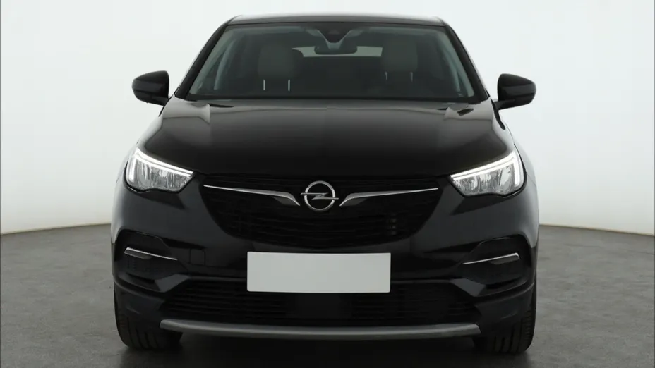 Opel Grandland -