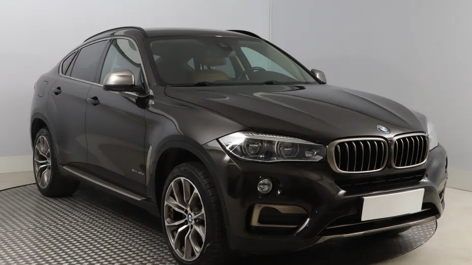 BMW X6 -
