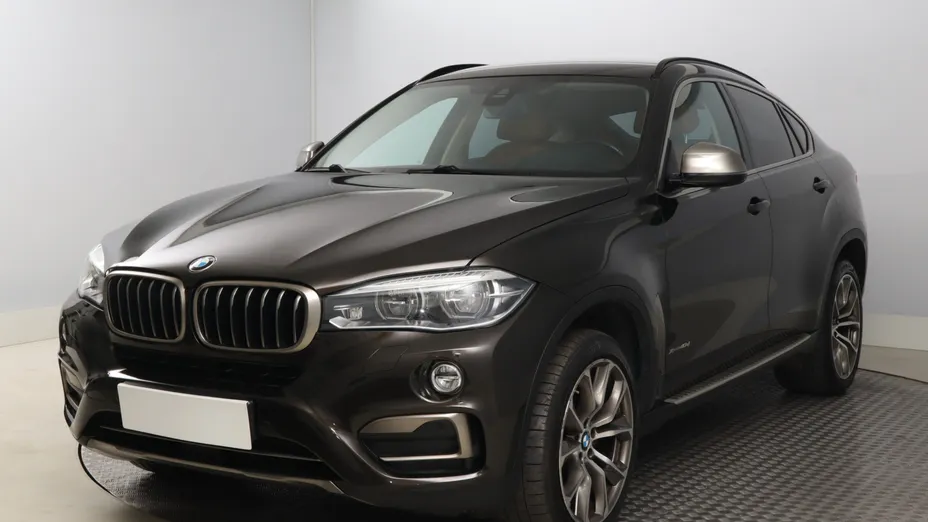 BMW X6 -