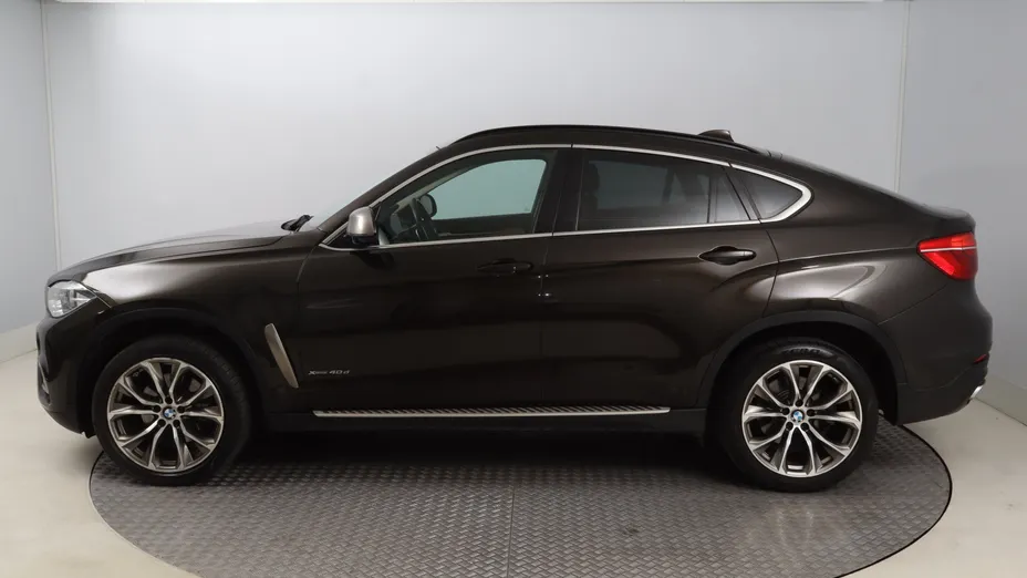 BMW X6 -