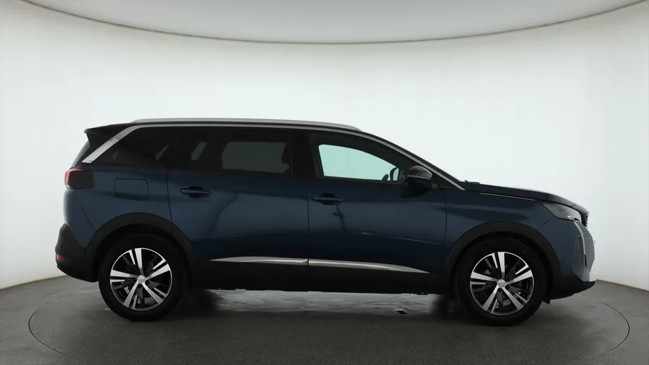 Peugeot 5008 -