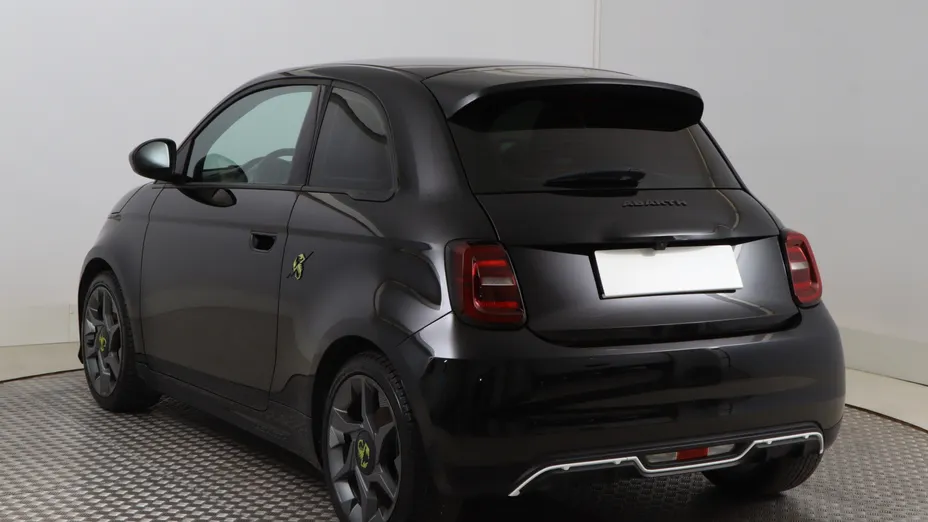 Abarth 500e -