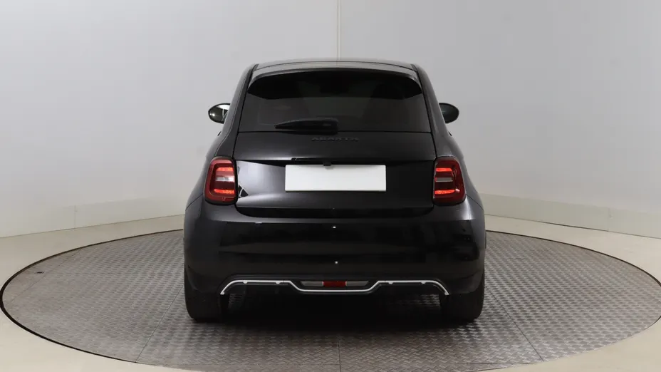 Abarth 500e -