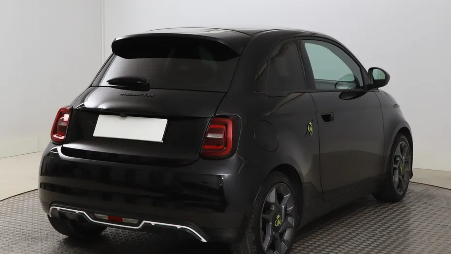 Abarth 500e -