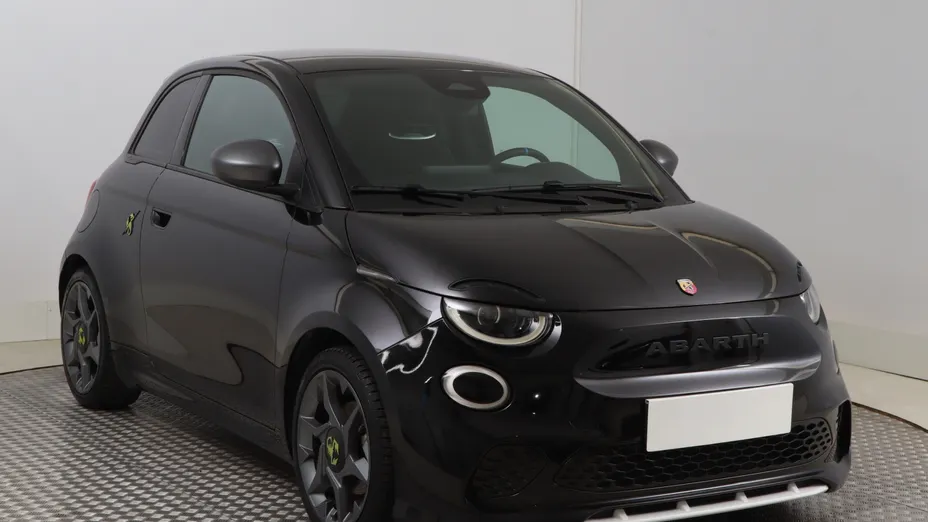 Abarth 500e -