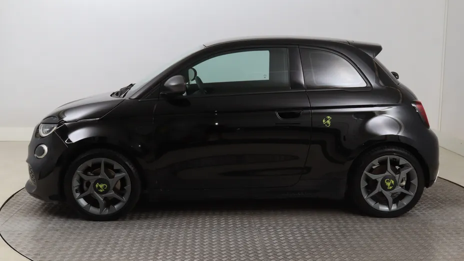 Abarth 500e -