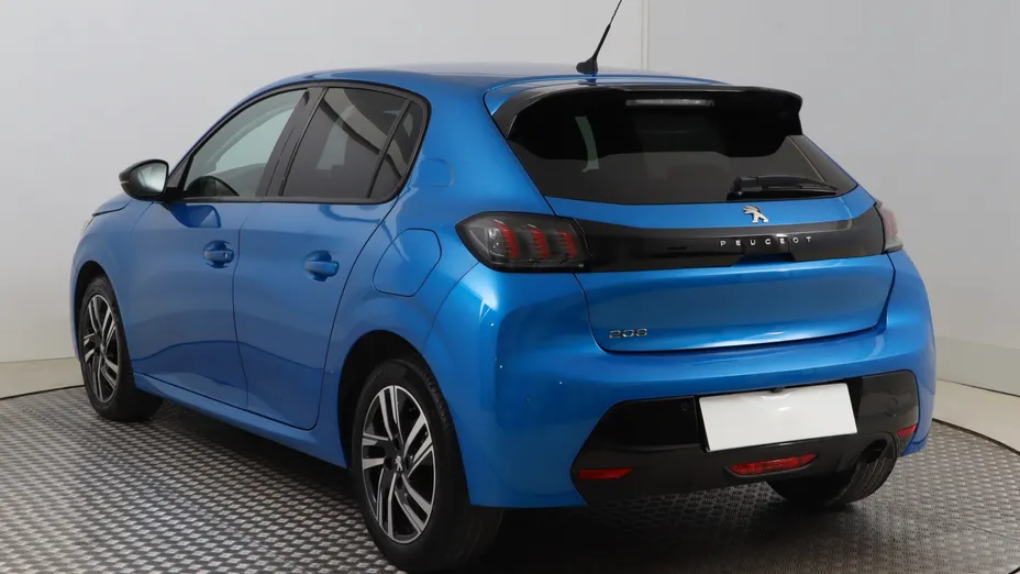 Peugeot 208 -