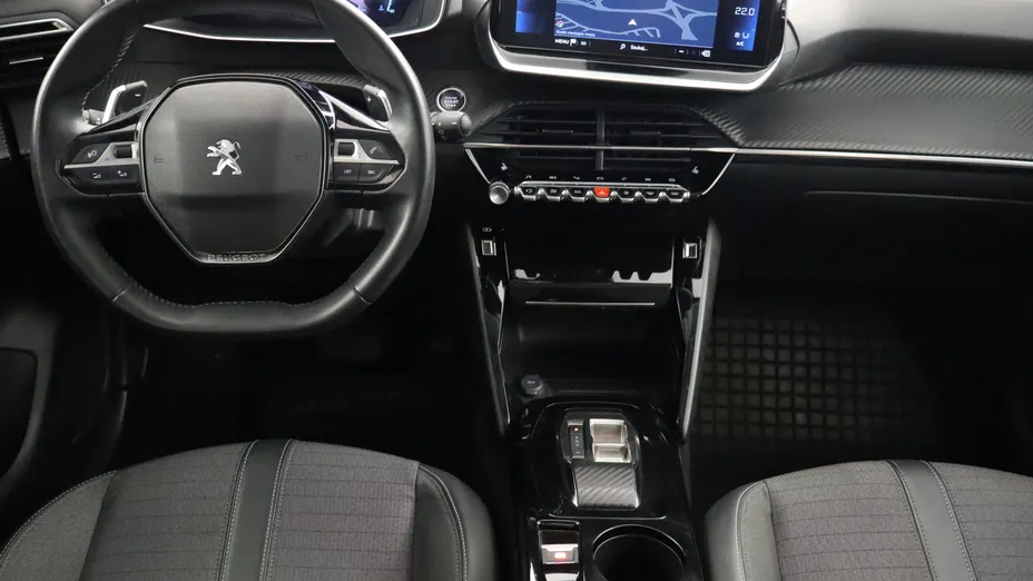 Peugeot 208 -