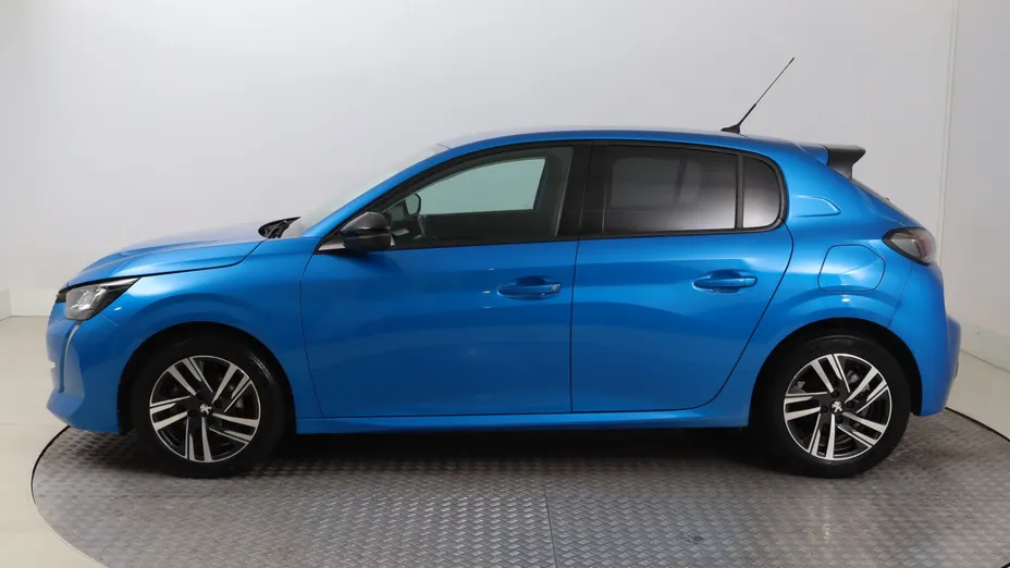 Peugeot 208 -