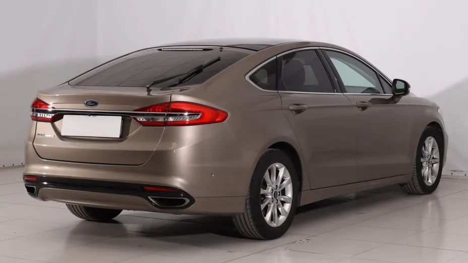 Ford Mondeo -
