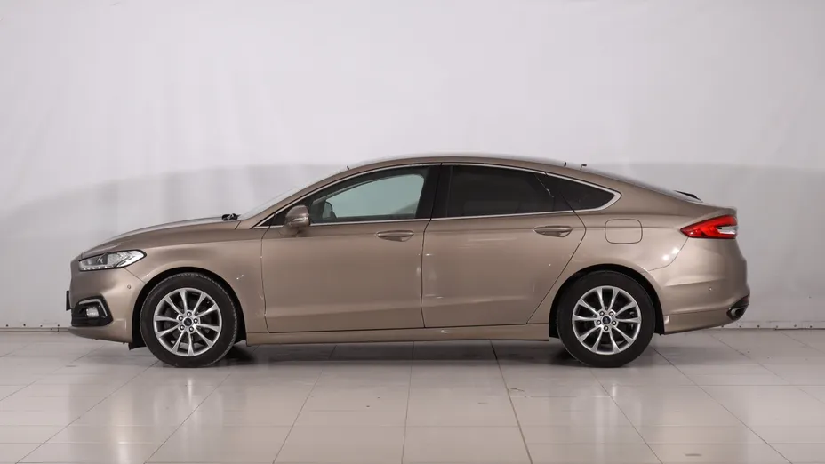 Ford Mondeo -