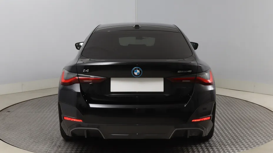 BMW i4 -