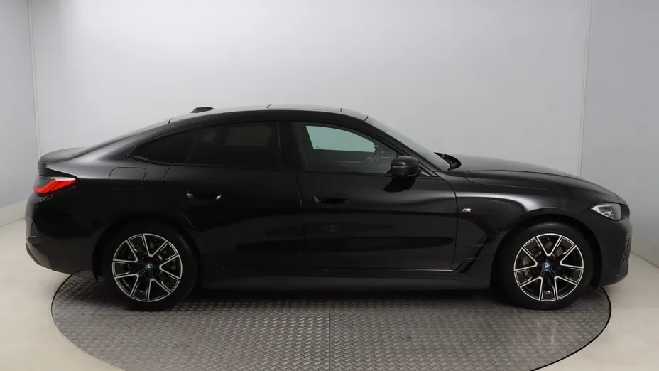 BMW i4 -