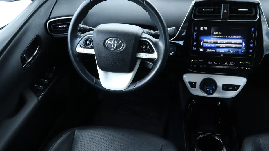 Toyota Prius -