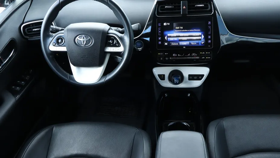 Toyota Prius -