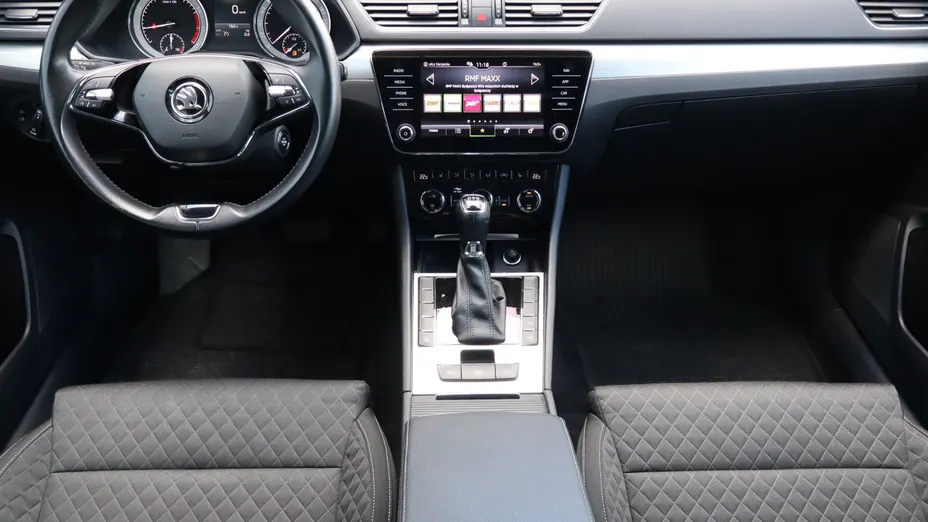 Skoda Superb -