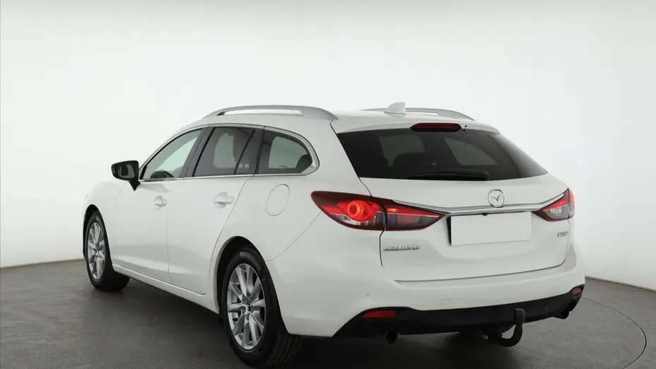 Mazda 6 -