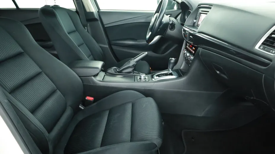 Mazda 6 -