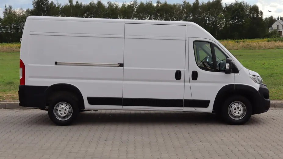 Opel Movano -