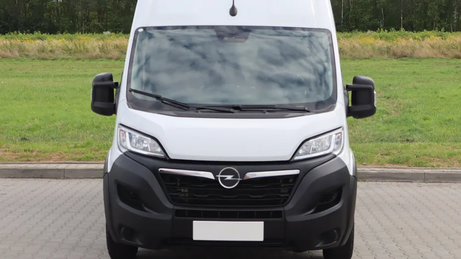 Opel Movano -