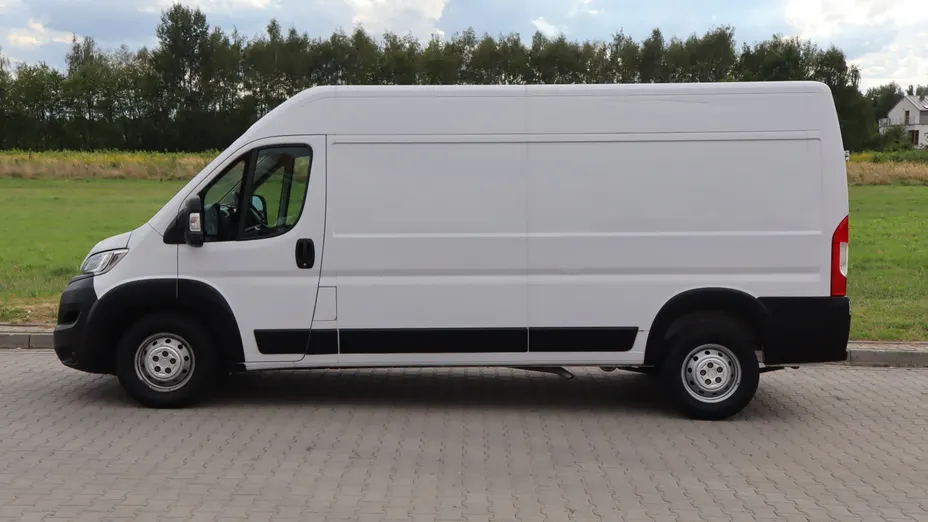 Opel Movano -