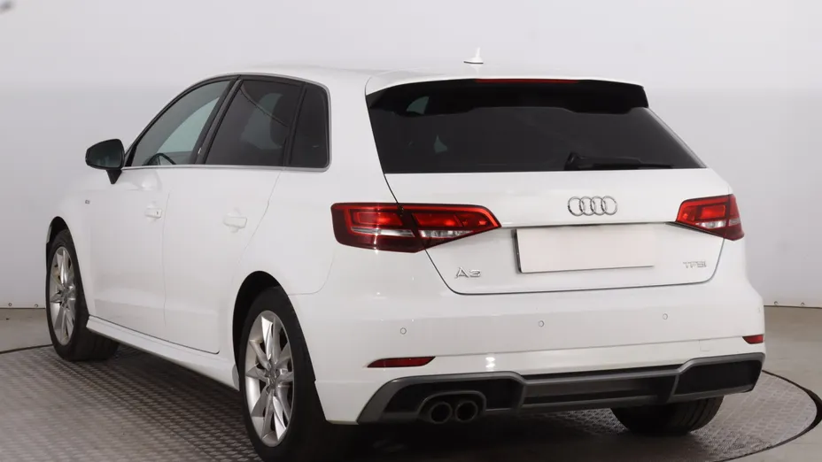 Audi A3 -