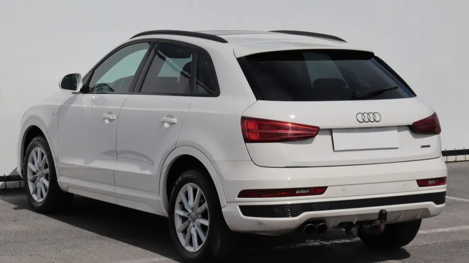 Audi Q3 -